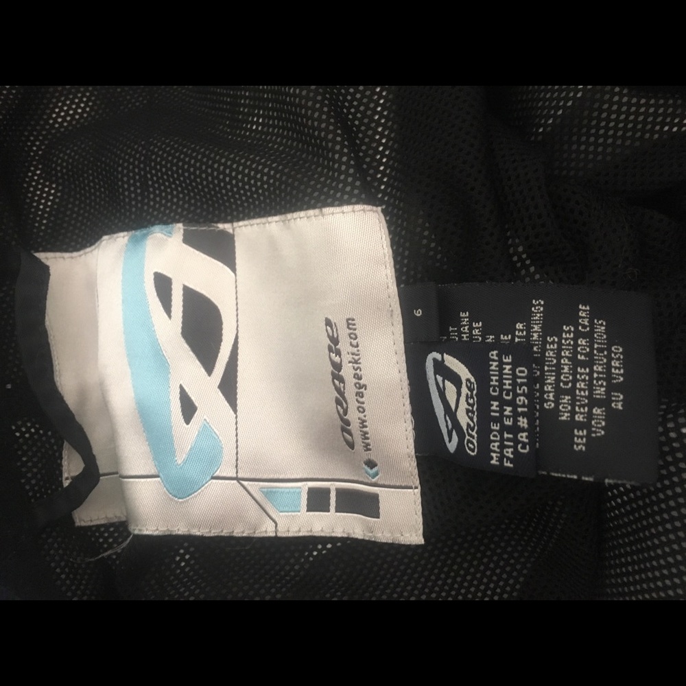 Snowboarding pants